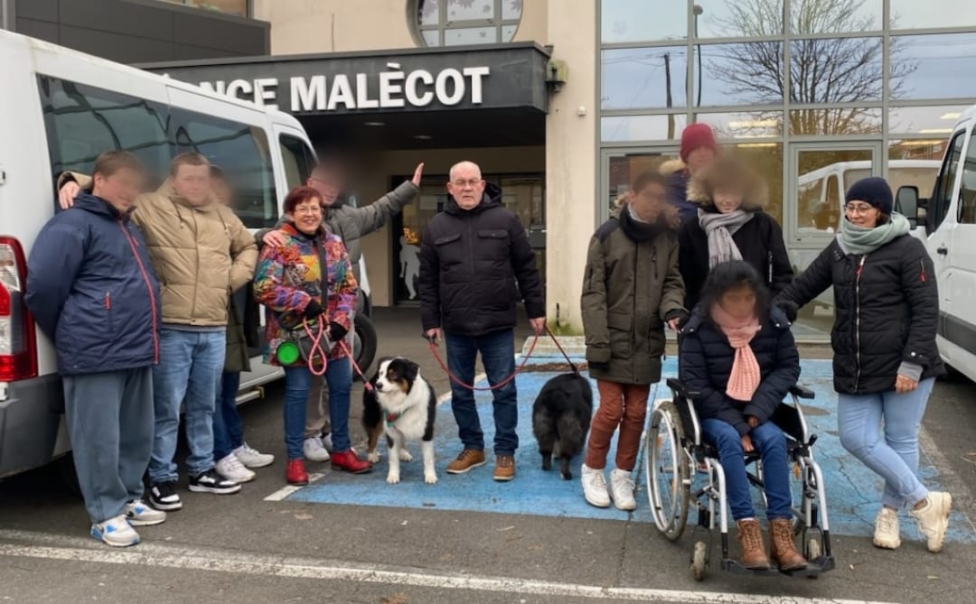 Jolie balade cet après midi avec les adolescents de l’IME Malécot qui pour l’occasion étaient accompagnés de Lotus,Night et Tarek.